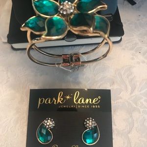 2 piece earring and bracelet set